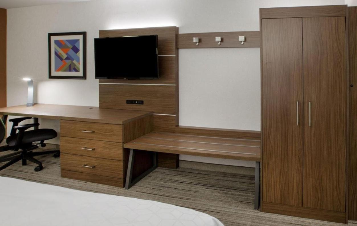 Holiday Inn Express Hotel & Suites Woodland Hills By Ihg Λος Άντζελες Εξωτερικό φωτογραφία