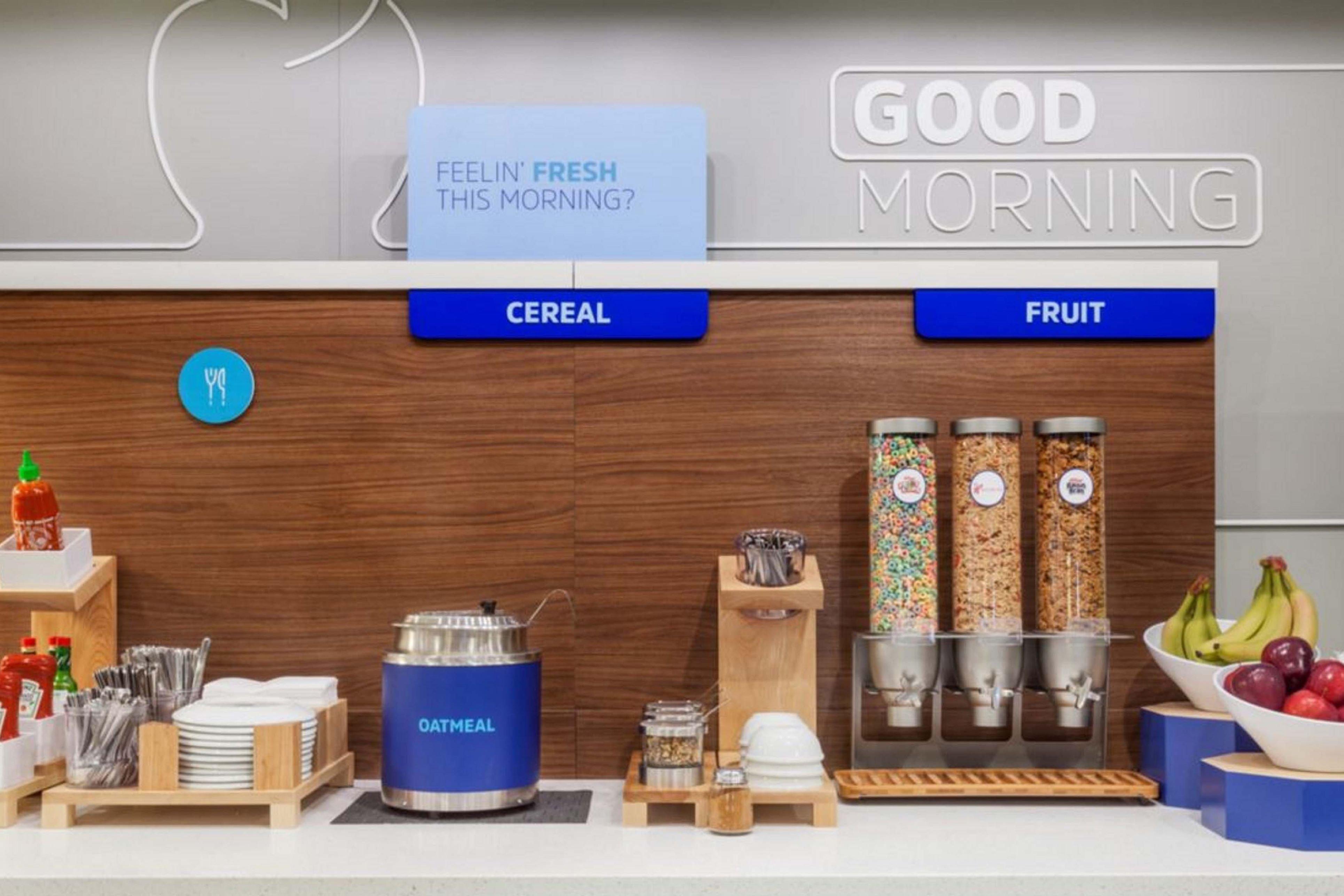 Holiday Inn Express Hotel & Suites Woodland Hills By Ihg Λος Άντζελες Εξωτερικό φωτογραφία