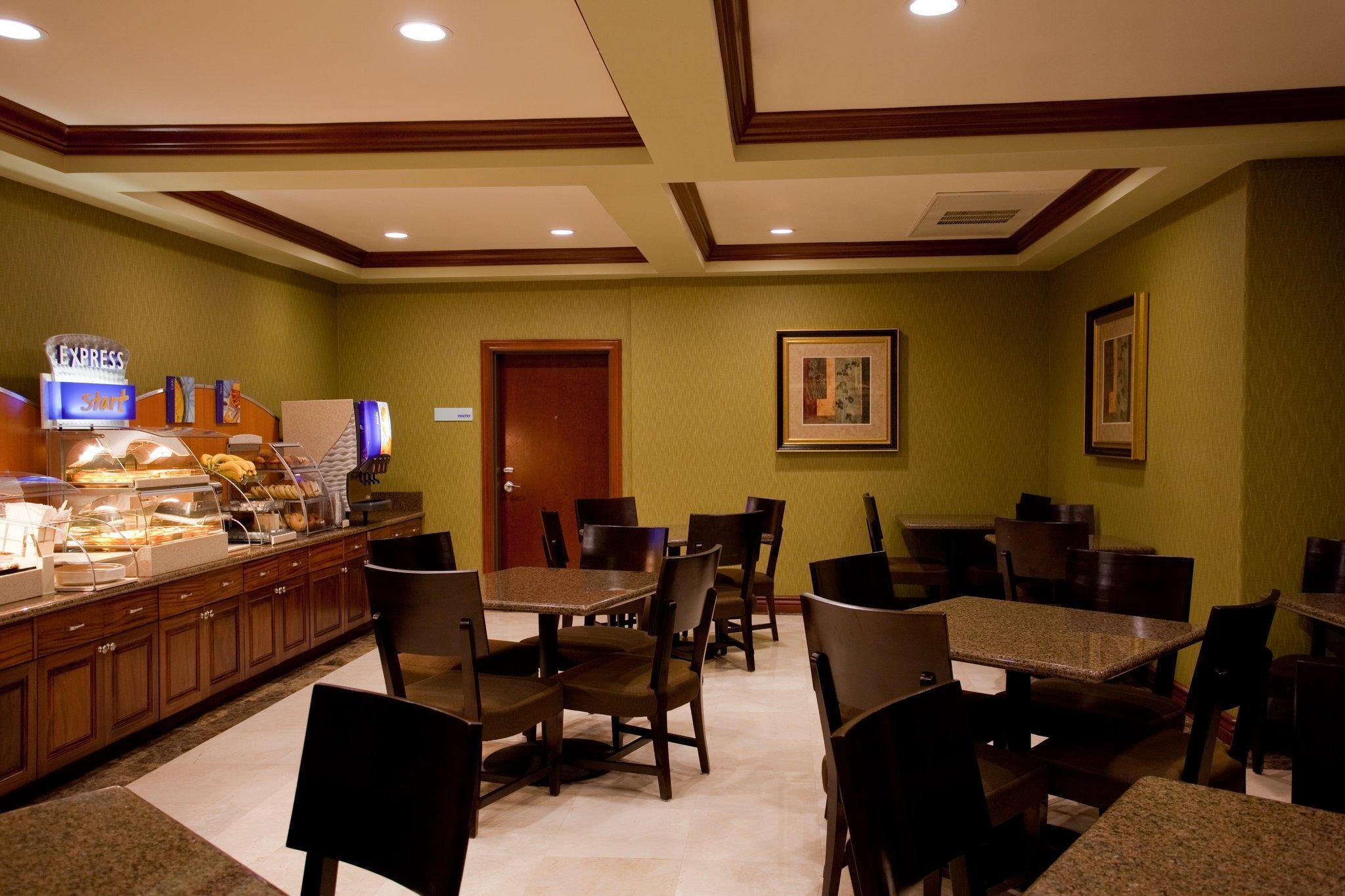 Holiday Inn Express Hotel & Suites Woodland Hills By Ihg Λος Άντζελες Εξωτερικό φωτογραφία